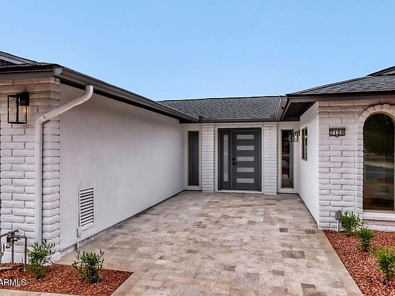 2nd image of 7120 N Via De La Sendero --
