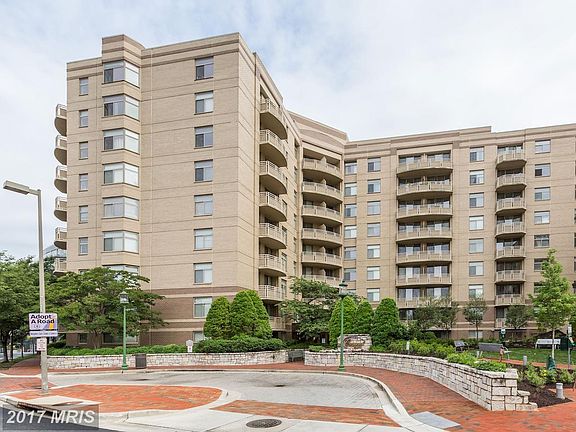 2nd image of 7111 Woodmont Ave APT 213