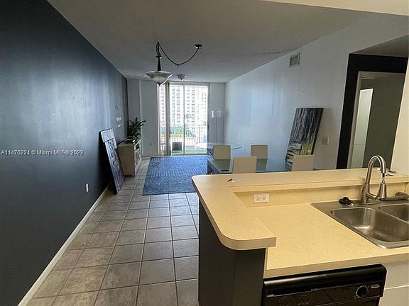 5th image of 185 SE 14th Ter APT 1711