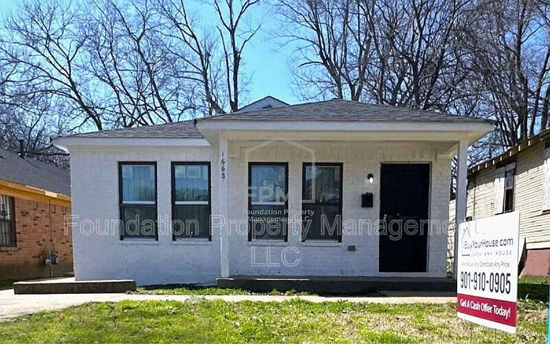 3 bed, 2.0 bath, 1420 sqft, $1,150 — Photo 1