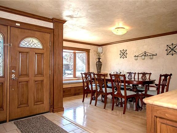 2nd image of 3915 Palisades Park Dr