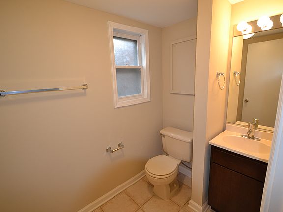 5th image of 6415 163rd Pl