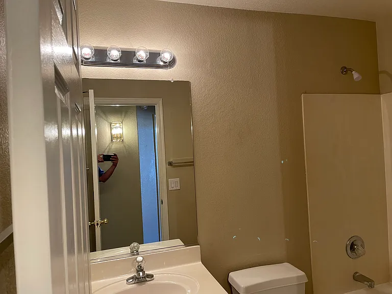 8949 W Kathleen Rd — Photo 18