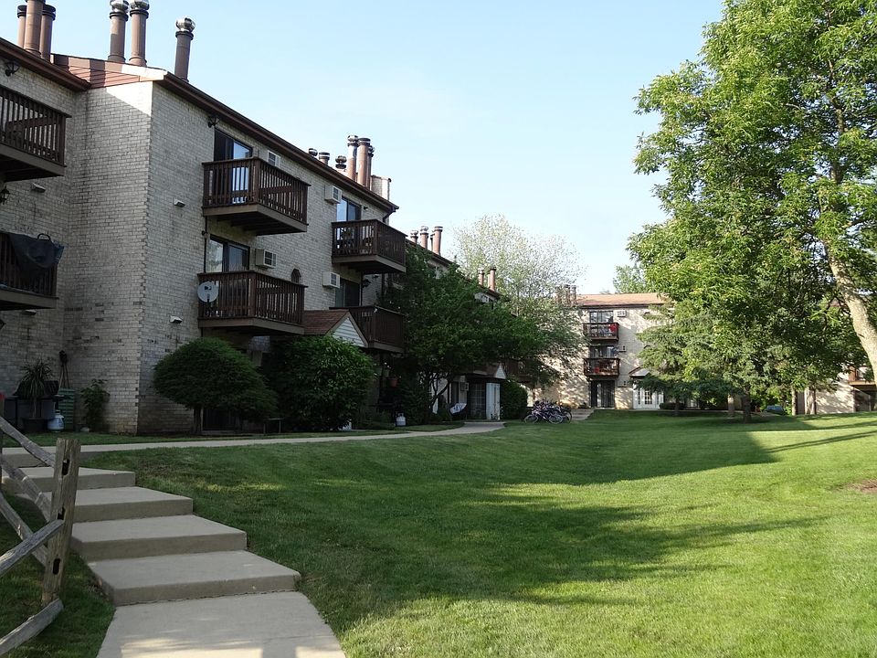 1st image of 5X9 E Spruce Dr