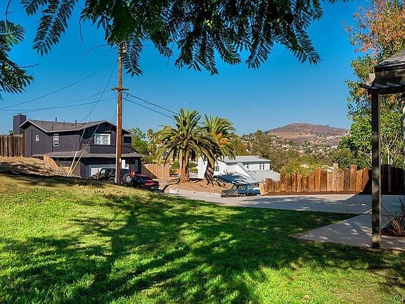 3rd image of 8715 Potrero St