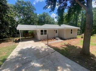 332 Blanton St, Hamilton, GA 31811