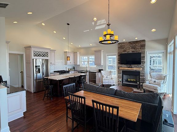 4th image of 35675 Galalina Blvd
