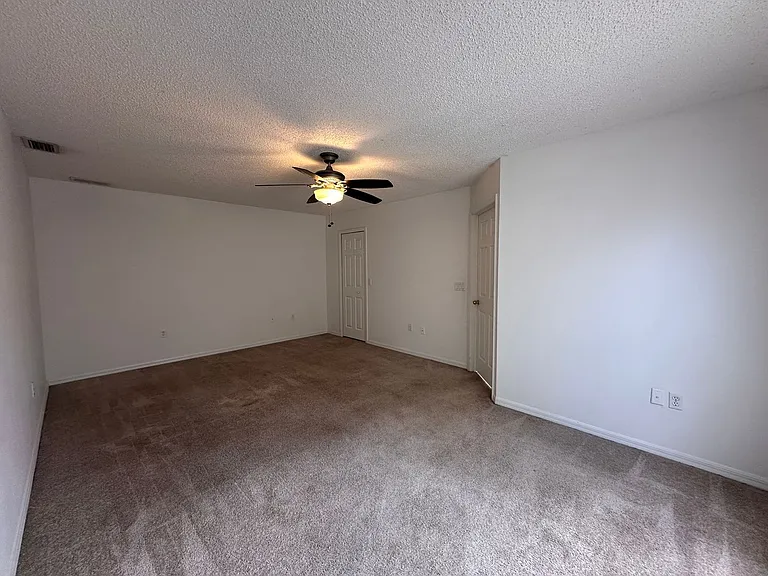 33 Rybark Ln — Photo 14