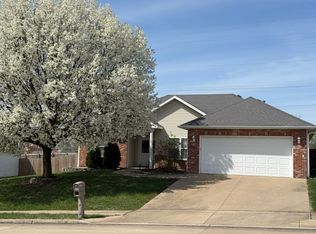 3903 Monsoon Ln, Columbia, MO 65202