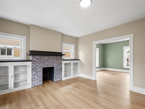 5th image of 43 Evans Ave