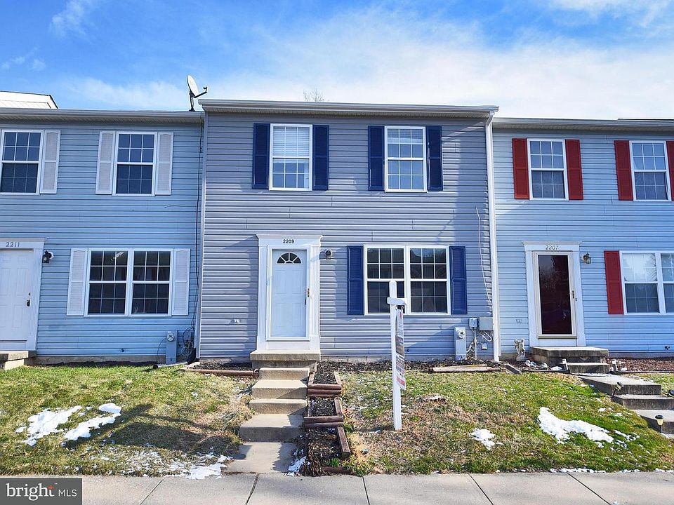 1st image of 2209 Melrose Ln