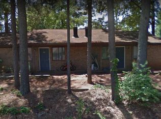 220 Garnet Ridge Dr, Athens, GA 30607