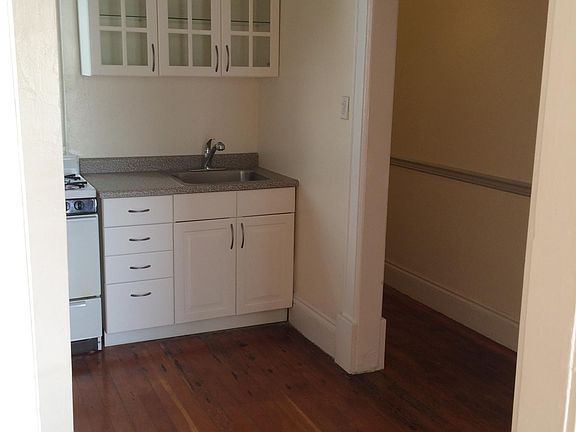 2nd image of 1750 Mission St APT 31