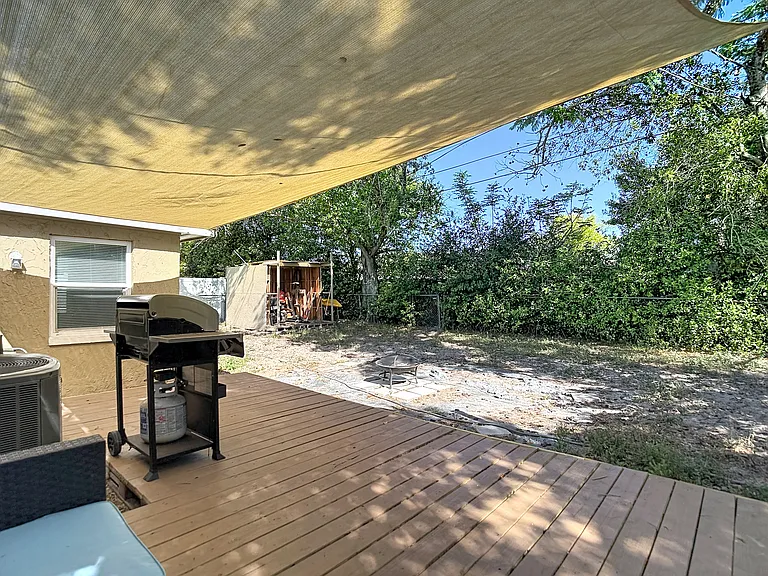 5913 Appletree Rd — Photo 36