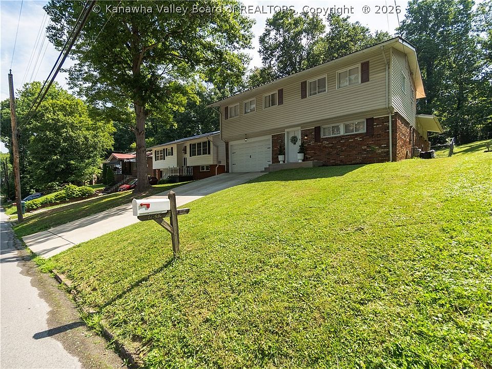 1st image of 2832 Saltwell Rd