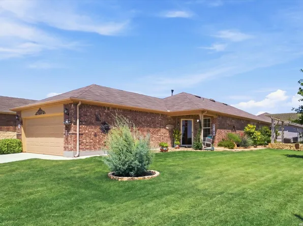 3302 Red Falls, San Antonio, TX 78253