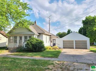 312 3rd St, Lytton, IA 50561