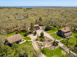 7 Pipn Cir, Edgartown, MA 02539