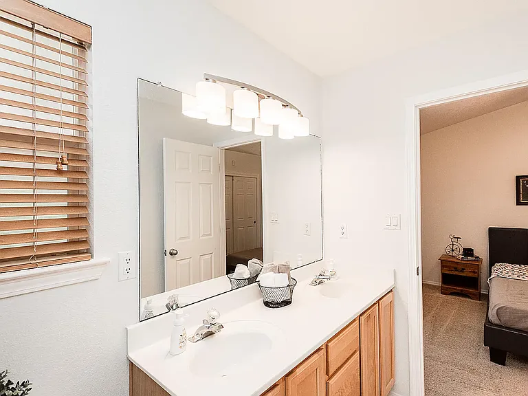 10212 Burham Rd NW — Photo 8