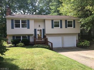 193 Oakhurst Dr, Munroe Falls, OH 44262
