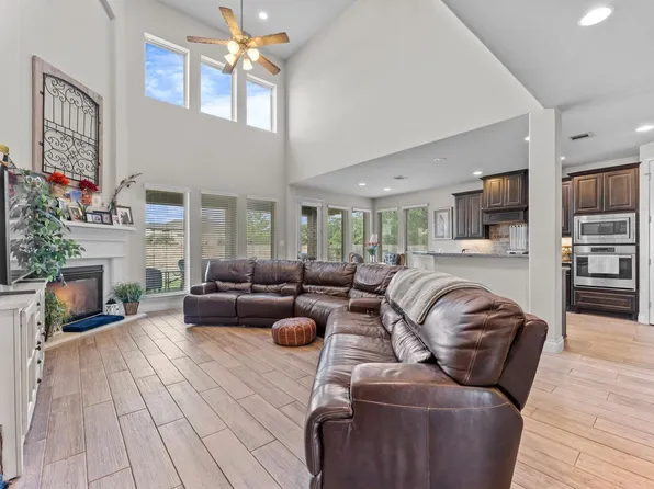 27172 Devyn Forest Ln, Spring, TX 77386