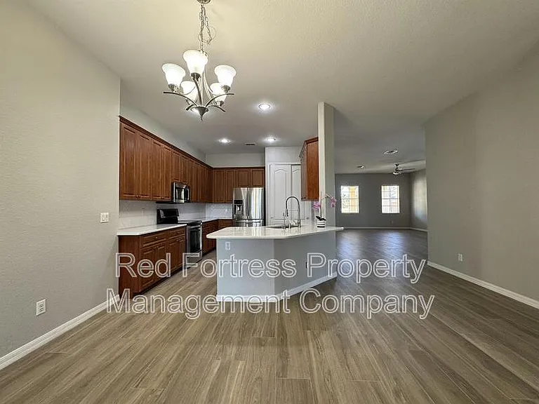 2531 Sawgrass Lake Ct — Photo 10
