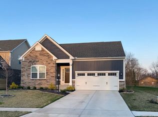 9574 Crooked Creek Dr, Centerville, OH 45458