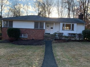 5 Berkshire Dr, Berkeley Heights, NJ 07922