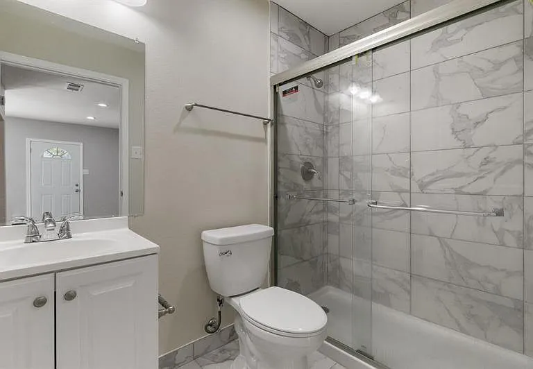 8816 Pine Forest Dr — Photo 3