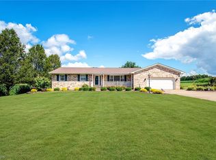5704 Kirk Rd, Canfield, OH 44406