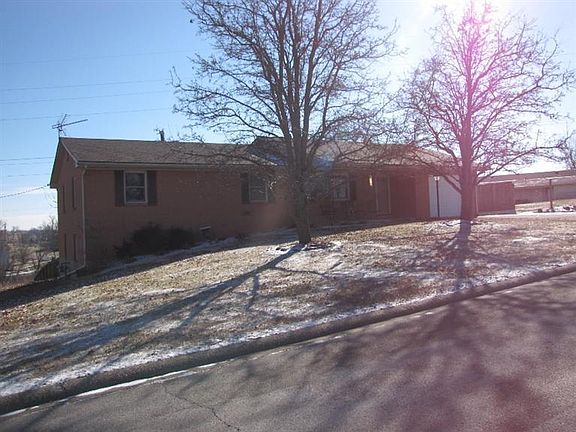 2nd image of 1203 McCroskey Dr