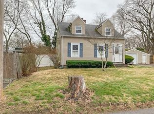 98 Reynolds Ave, Warwick, RI 02889