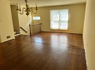 12670 Marcum Ct, Fairfax, VA 22033