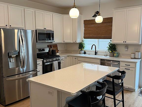 2nd image of 15109 S Wild Horse Way