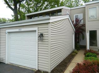 1003 Fairways Dr, Lake Saint Louis, MO