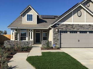 467 W Maclure Ave, Madera, CA 93636