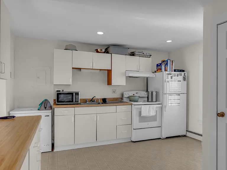 53 Montowese St #2 — Photo 1