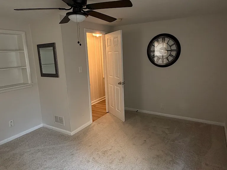 1523 Oleander Ave — Photo 10