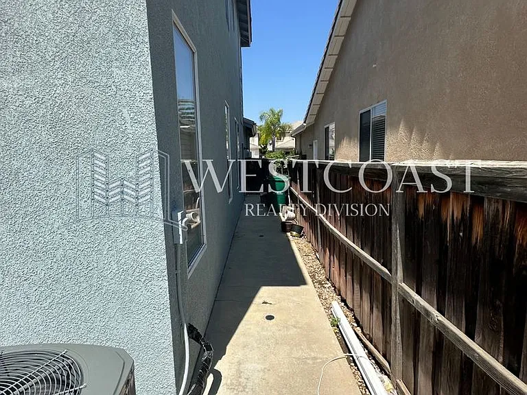 26719 Evergreen Ave — Photo 28