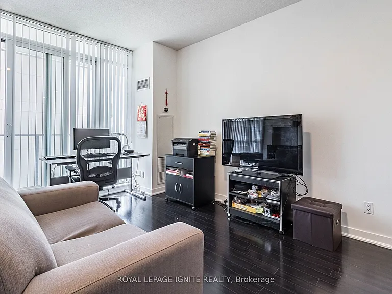 770 Bay St #2509 — Photo 11