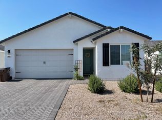 581 E Hazelnut Ln, San Tan Valley, AZ 85140