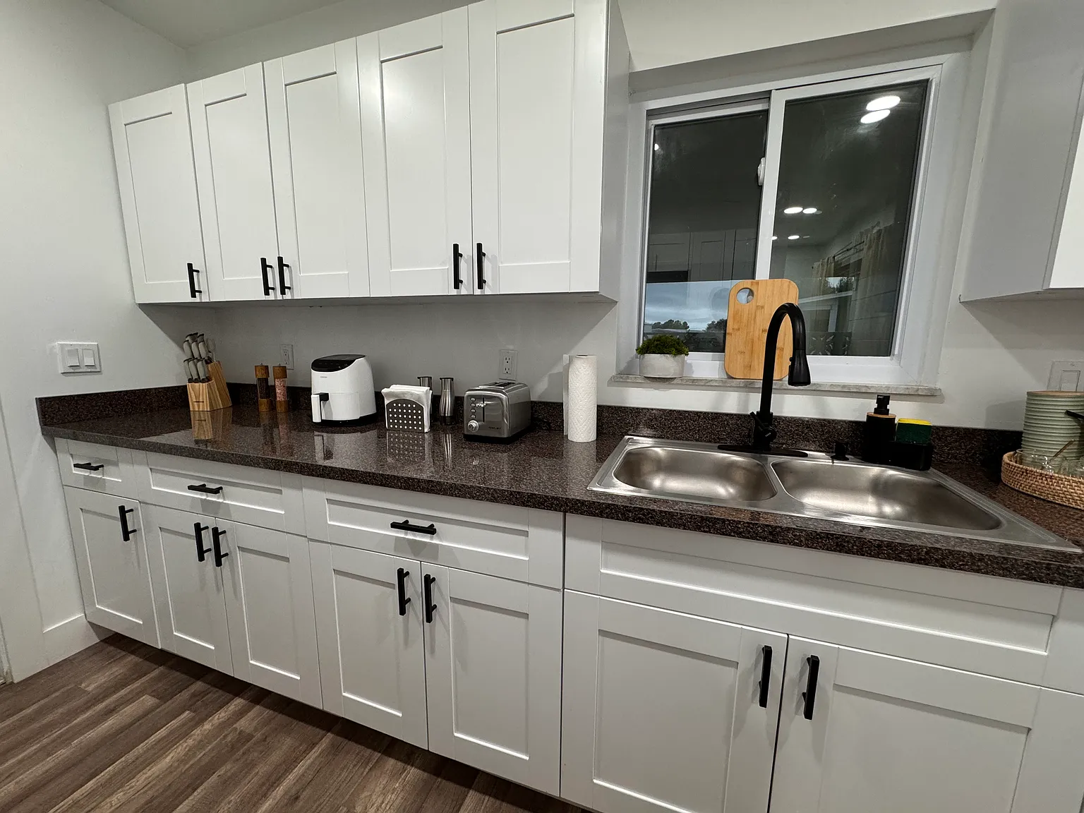 3 bed, 1080 sqft, $1,800 — Photo 4