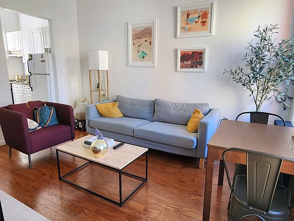 3rd image of 301 W 21st St APT 5R