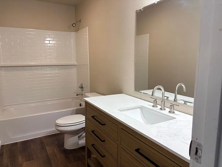 3705 Elkhart Ave — Photo 6