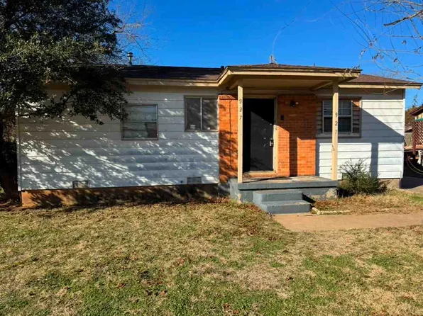 927 SW 36th St, Lawton, OK 73505