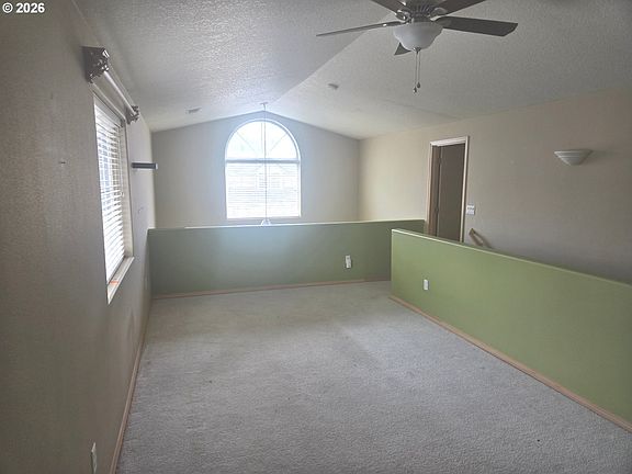 4th image of 17410 SE 17th Way