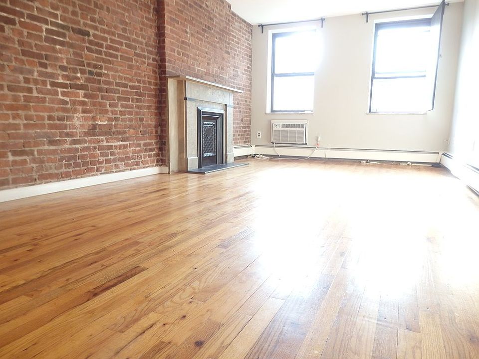 1st image of 418 W 47th St APT 5R