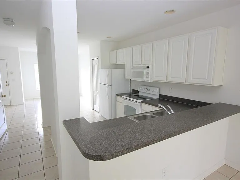 15643 Stable Run Dr — Photo 2