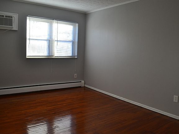 5th image of 3811 Ferdinand Pl APT 37