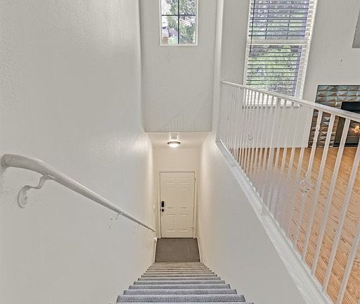 5th image of 5855 Valley Dr Unit 2112